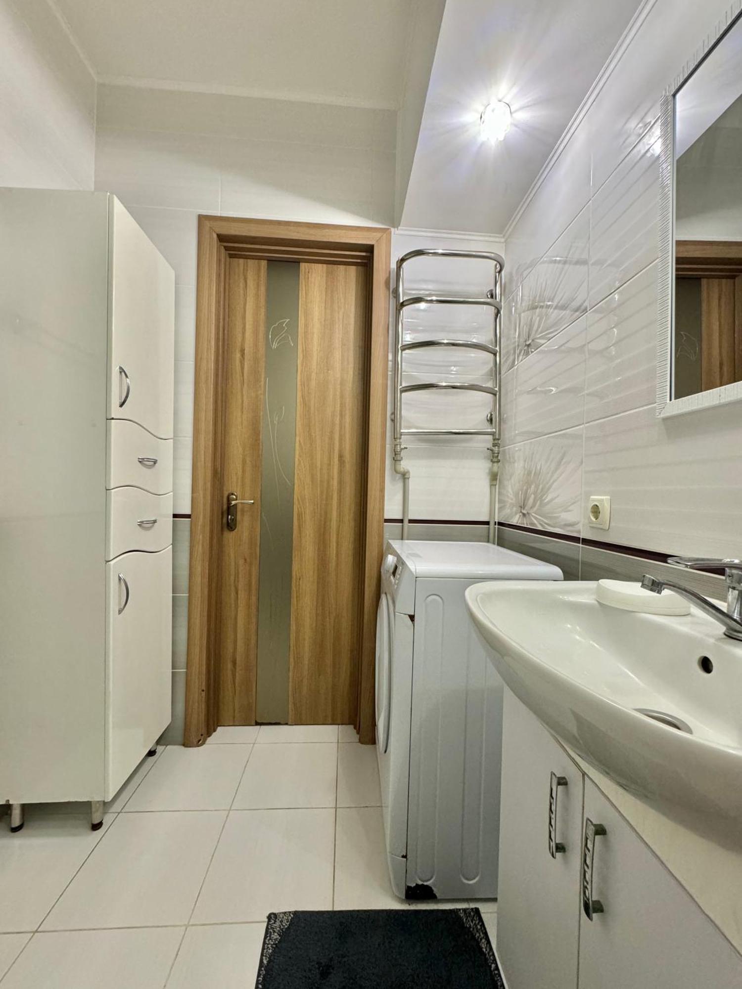 Apartpoltava 100 Квадратних Метрів Затишку В Серці Полтави, Корпусний Парк, Банківський Чек Exteriör bild